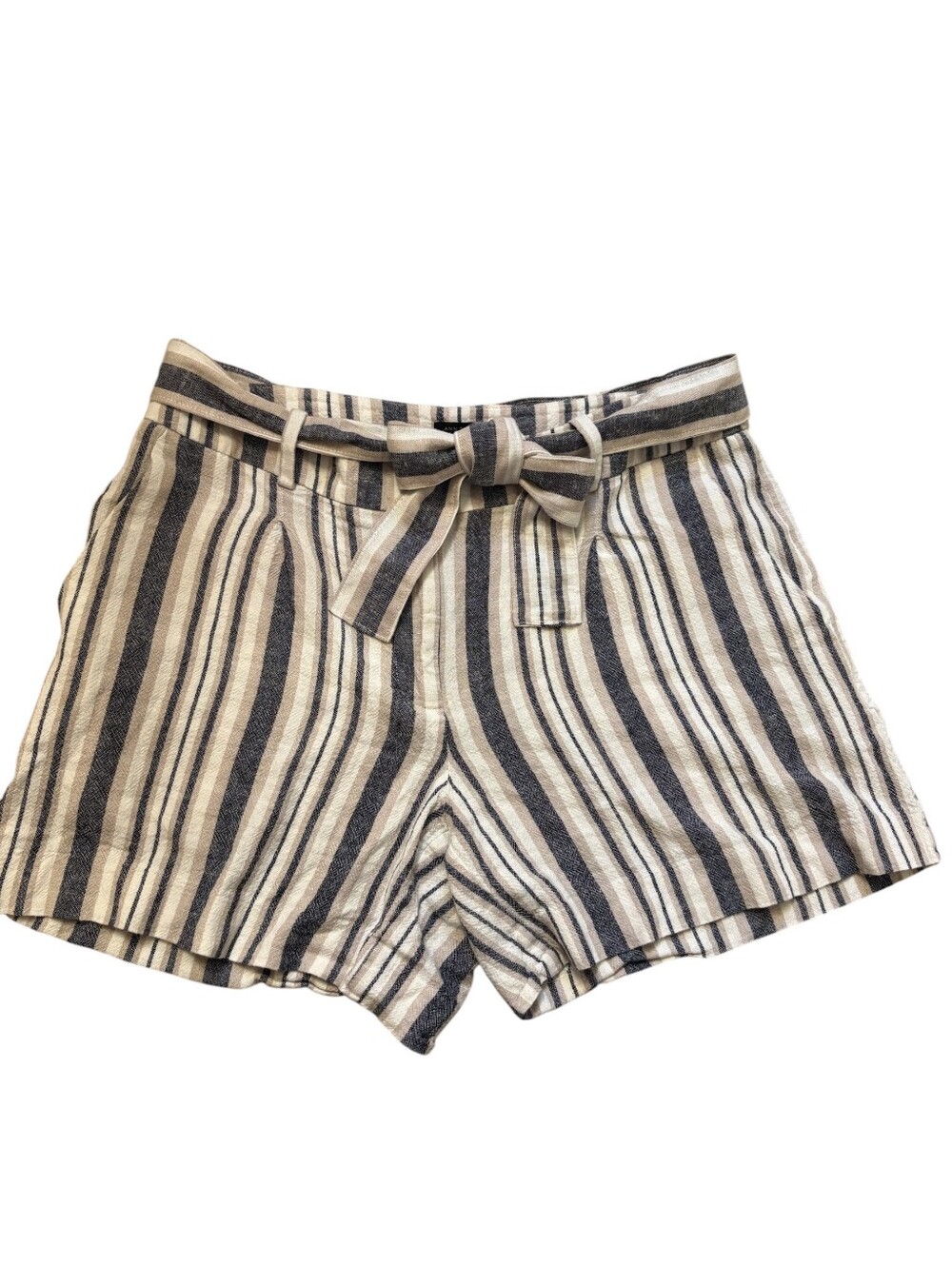 LIKE NEW Ann Taylor Factory Linen Blend Striped Belted Shorts Women’s Size 8